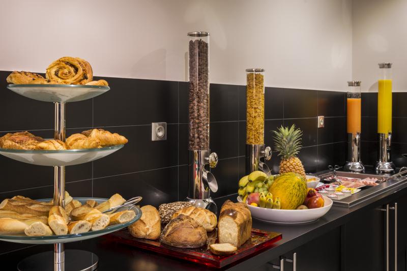 Hôtel Le Bon Hôtel - Petit-déjeuner