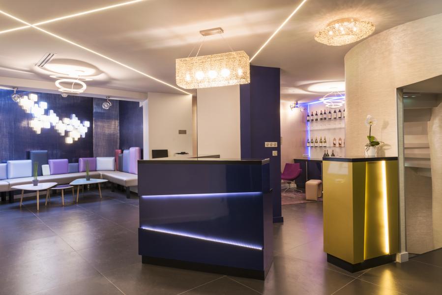 Le Bon Hôtel - Concierge
